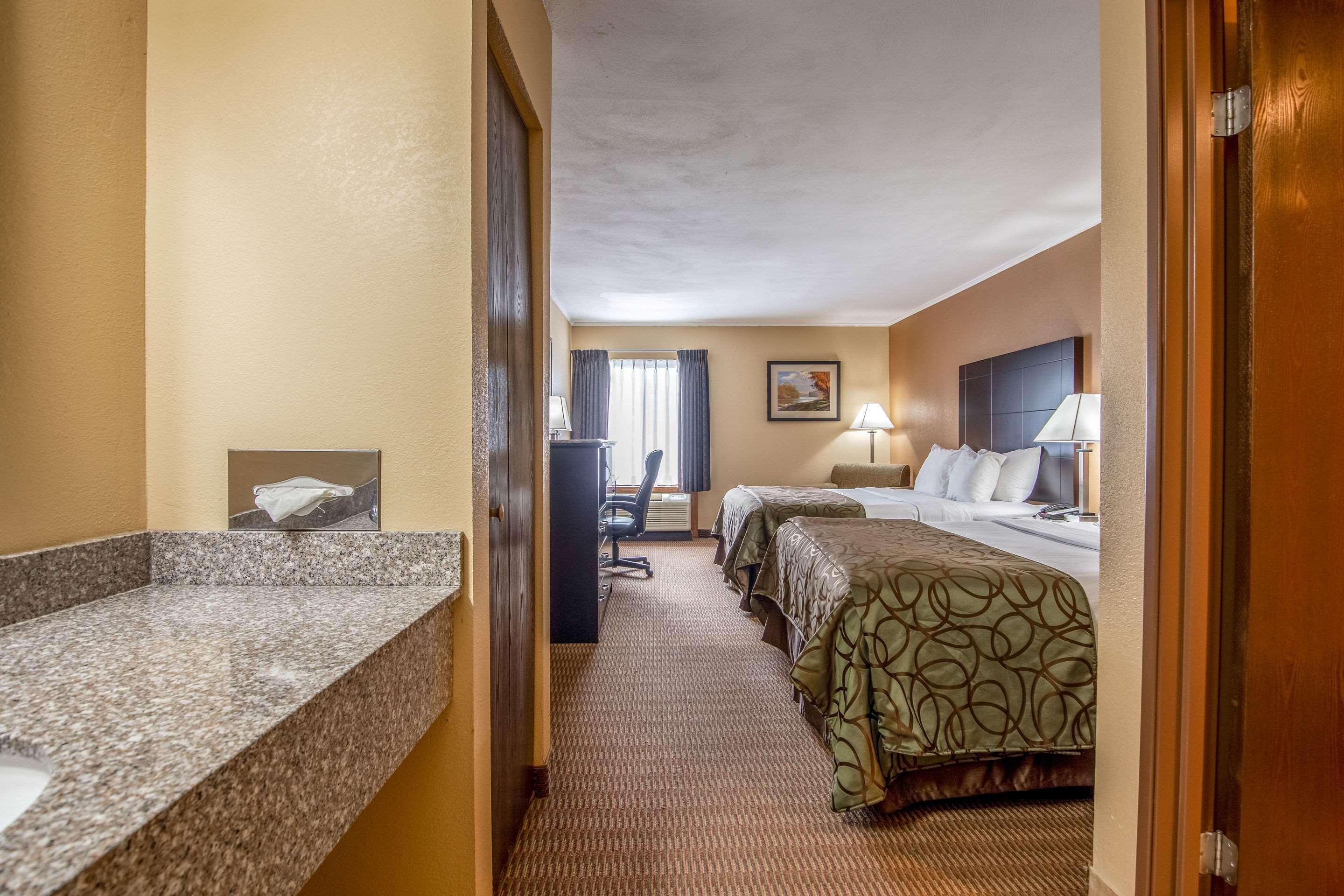Quality Inn Tully I-81 Εξωτερικό φωτογραφία