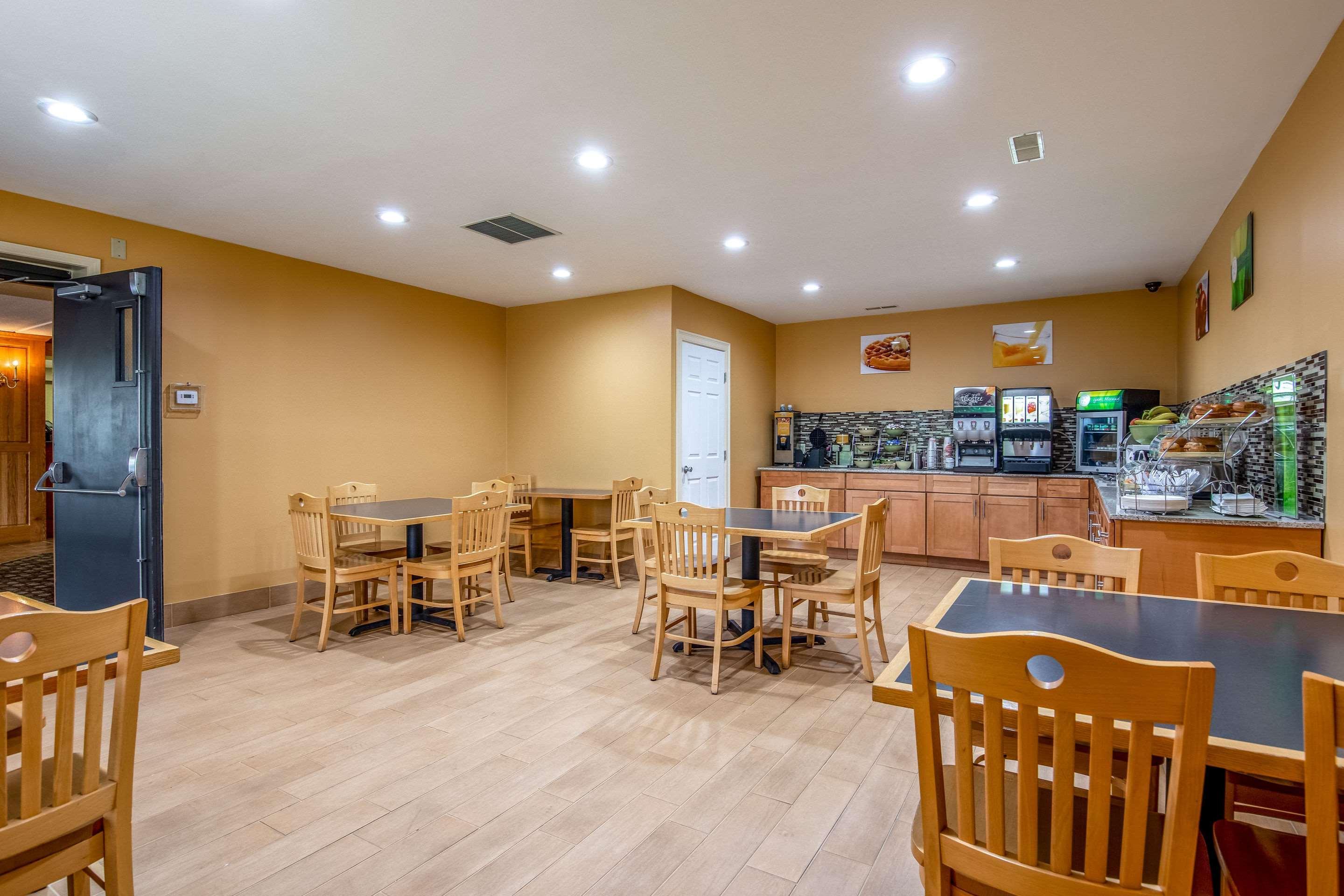 Quality Inn Tully I-81 Εξωτερικό φωτογραφία