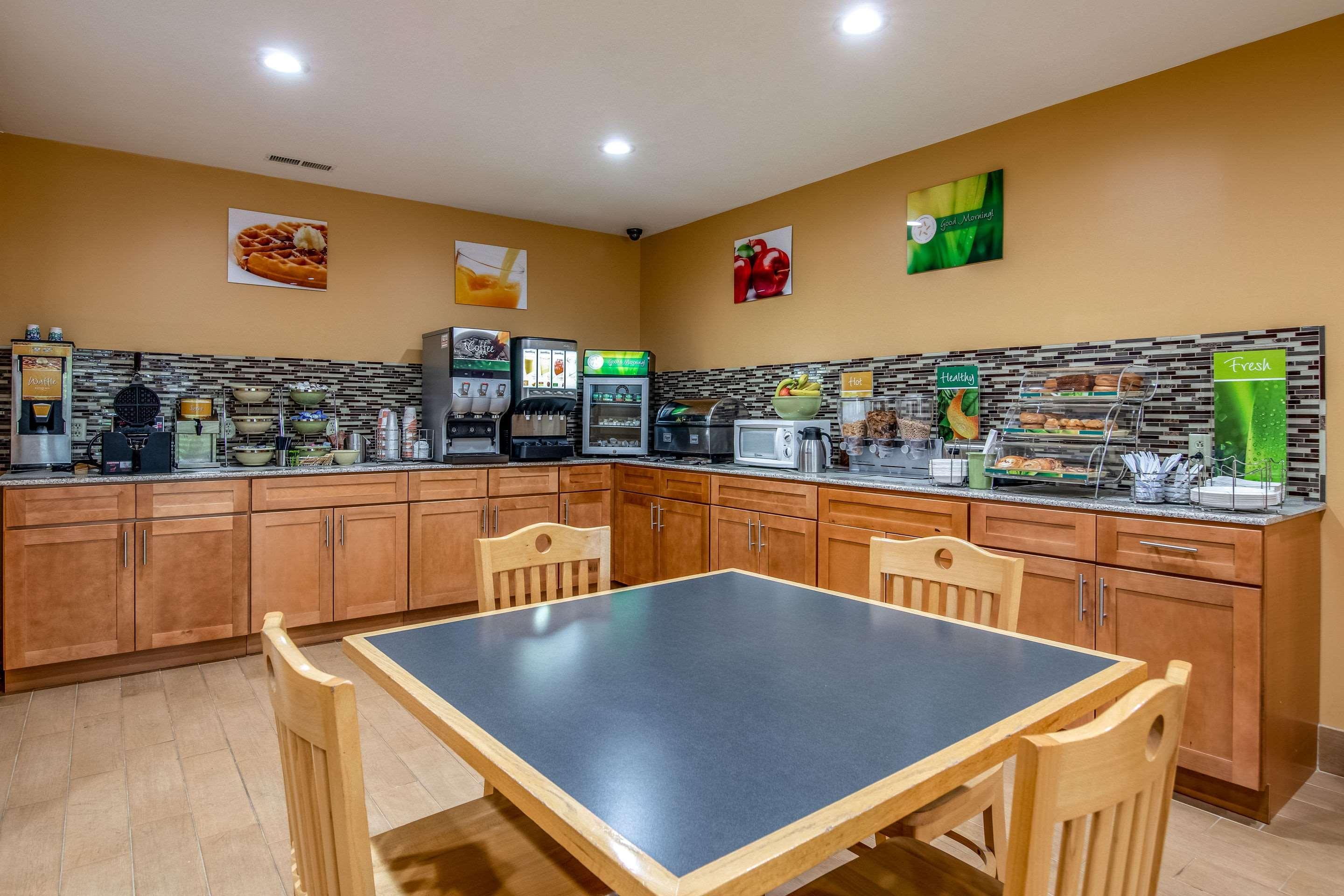 Quality Inn Tully I-81 Εξωτερικό φωτογραφία